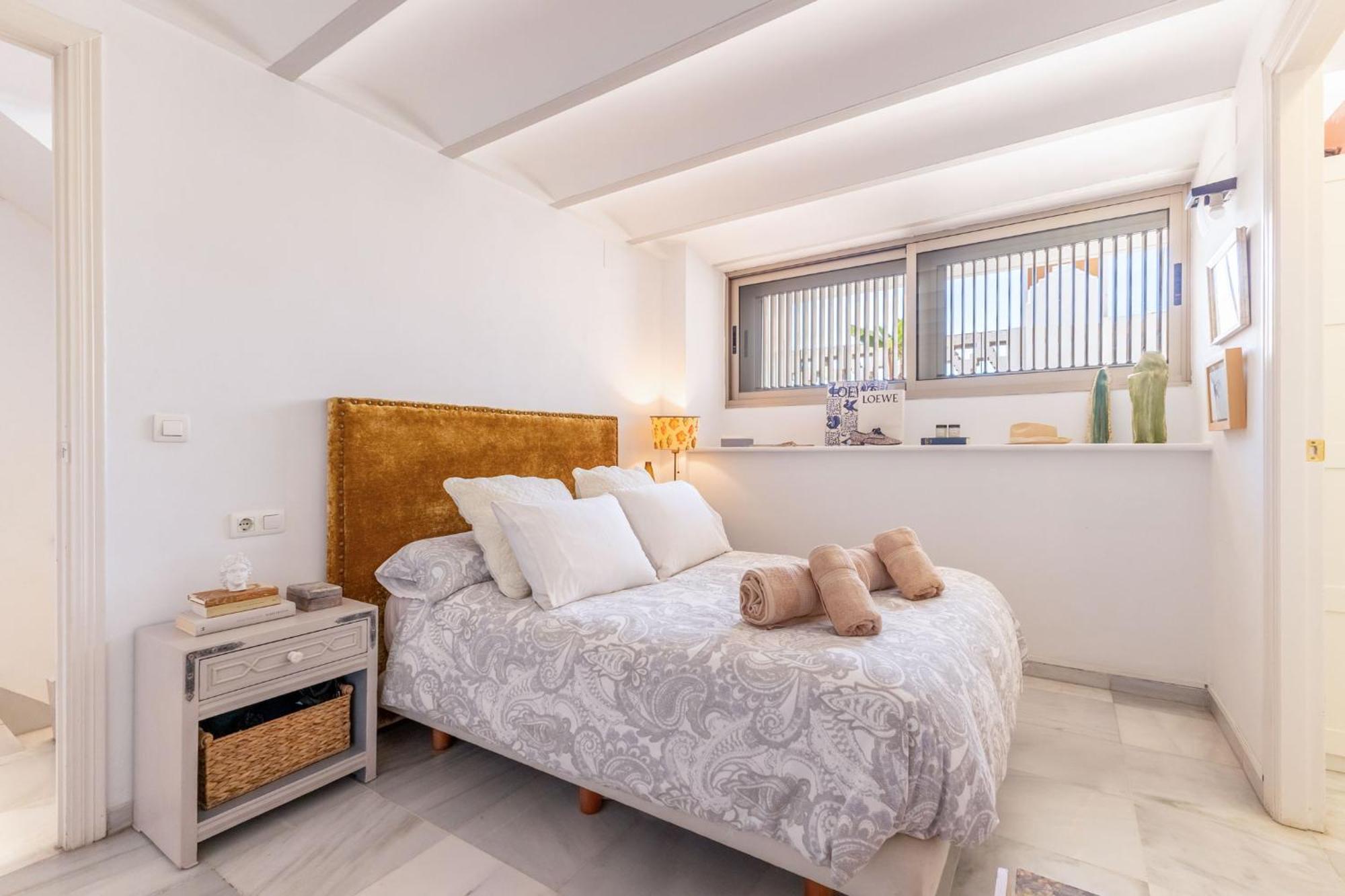 Charming 2 Bedroom Boutique Triplex Apartment With Private Terrace At Seville City Center By Ocityzen Exterior foto